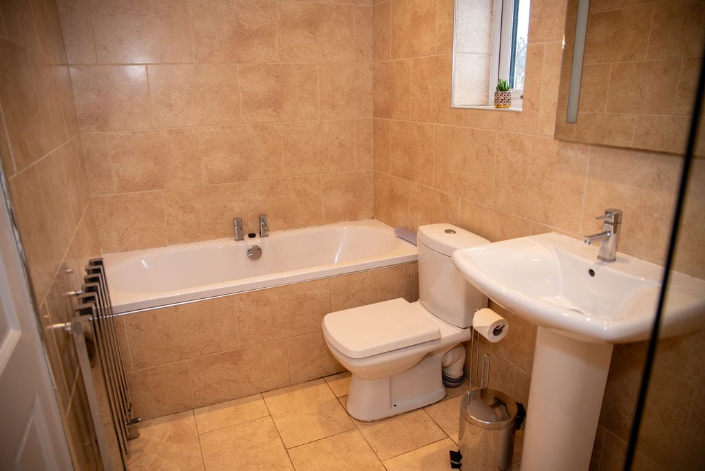 Bathroom 2 heated mirror