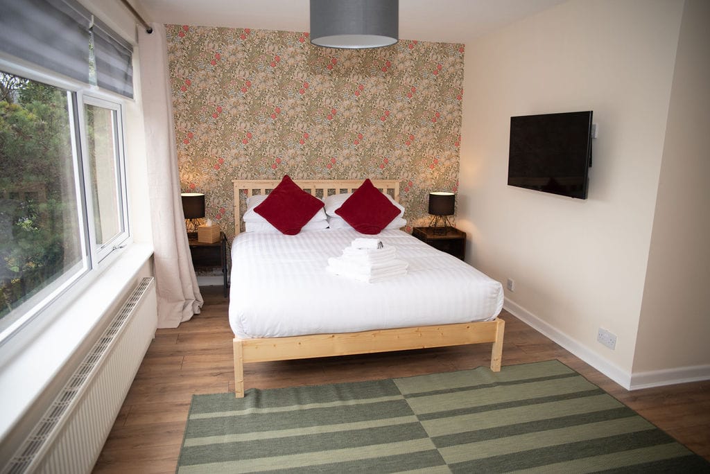 Bedroom 1 king size bed