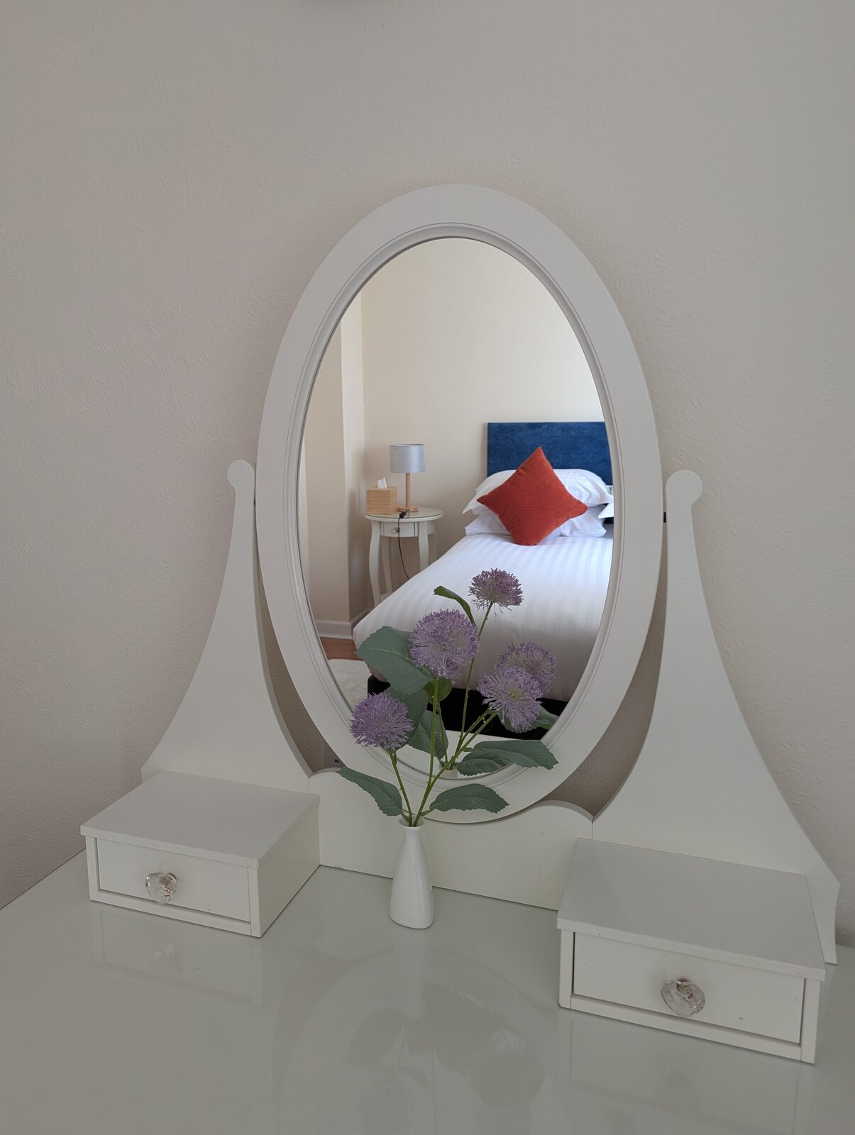 Bedroom 2 bed and curtains